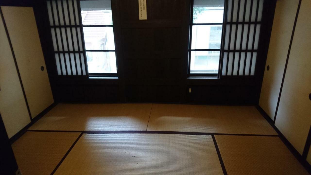 Gokayama Gassho No Sato Hotel Nanto Bagian luar foto